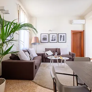 ca-moro-salina.hotelslidodijesolo.com/